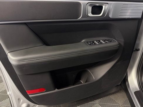 Used 2025 Hyundai Santa Fe SEL FWD image 24