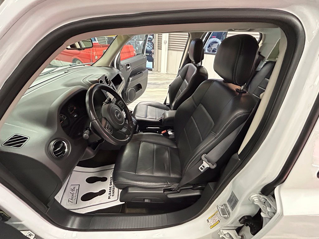 Used 2017 Jeep Patriot High Altitude AWD/4WD image 55