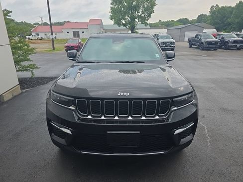 Used 2024 Jeep Grand Cherokee Limited AWD/4WD image 3
