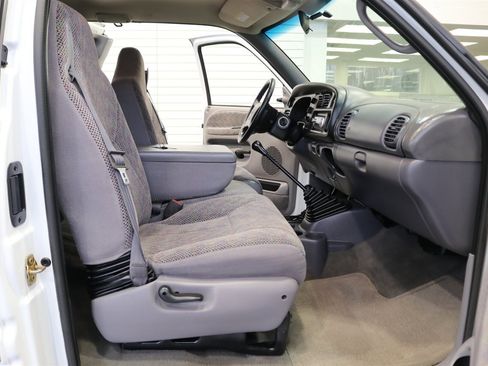 Used 2000 Dodge Ram 2500 Truck SLT image 77