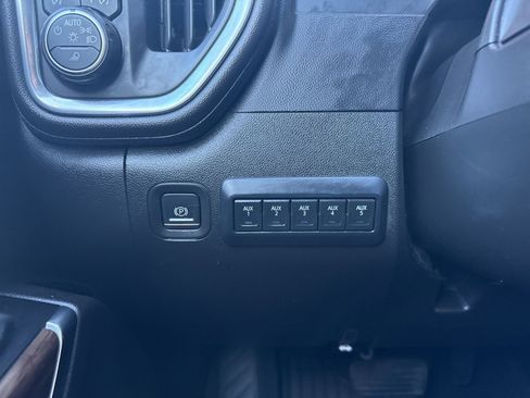Used 2022 Chevrolet Silverado 3500 High Country AWD/4WD image 36