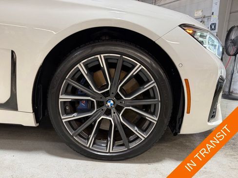 Used 2020 BMW M760i xDrive w/ Luxury Rear Seating Package AWD/4WD image 43
