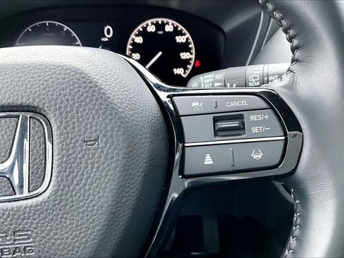 Used 2025 Honda HR-V EX-L image 24