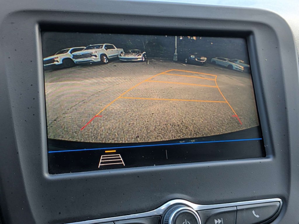 Used 2021 Chevrolet Equinox LT FWD image 22