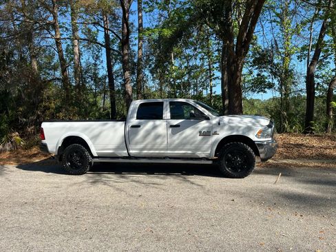 Used 2017 RAM 3500 Tradesman w/ Chrome Appearance Group image 7