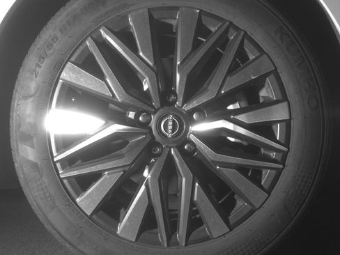 Used 2025 Nissan Altima 2.5 SV image 13