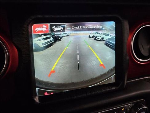 Used 2021 Jeep Wrangler Unlimited Rubicon AWD/4WD image 13