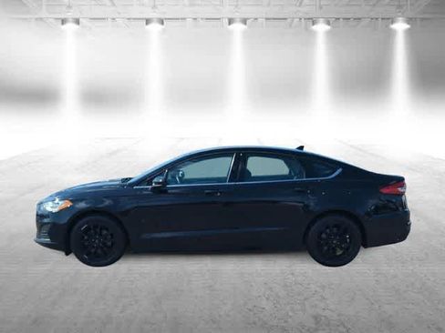 Used 2020 Ford Fusion SE FWD image 5