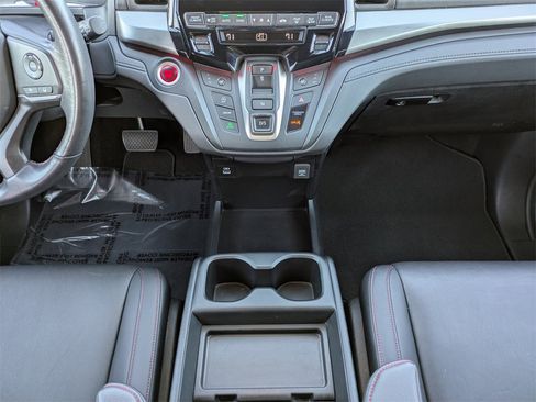 Used 2023 Honda Odyssey Sport image 18