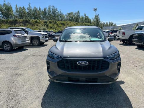 Used 2025 Ford Escape Platinum AWD/4WD image 4