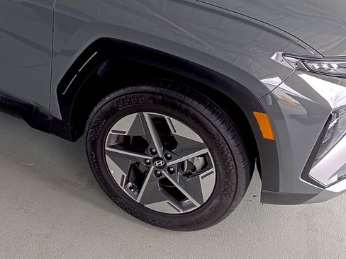 Used 2025 Hyundai Tucson SEL image 16