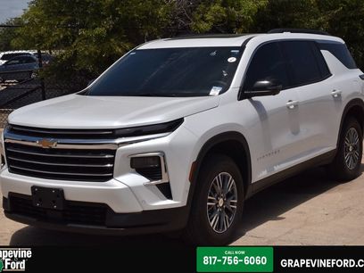 Used 2024 Chevrolet Traverse LT w/ Enhanced Driving Package
