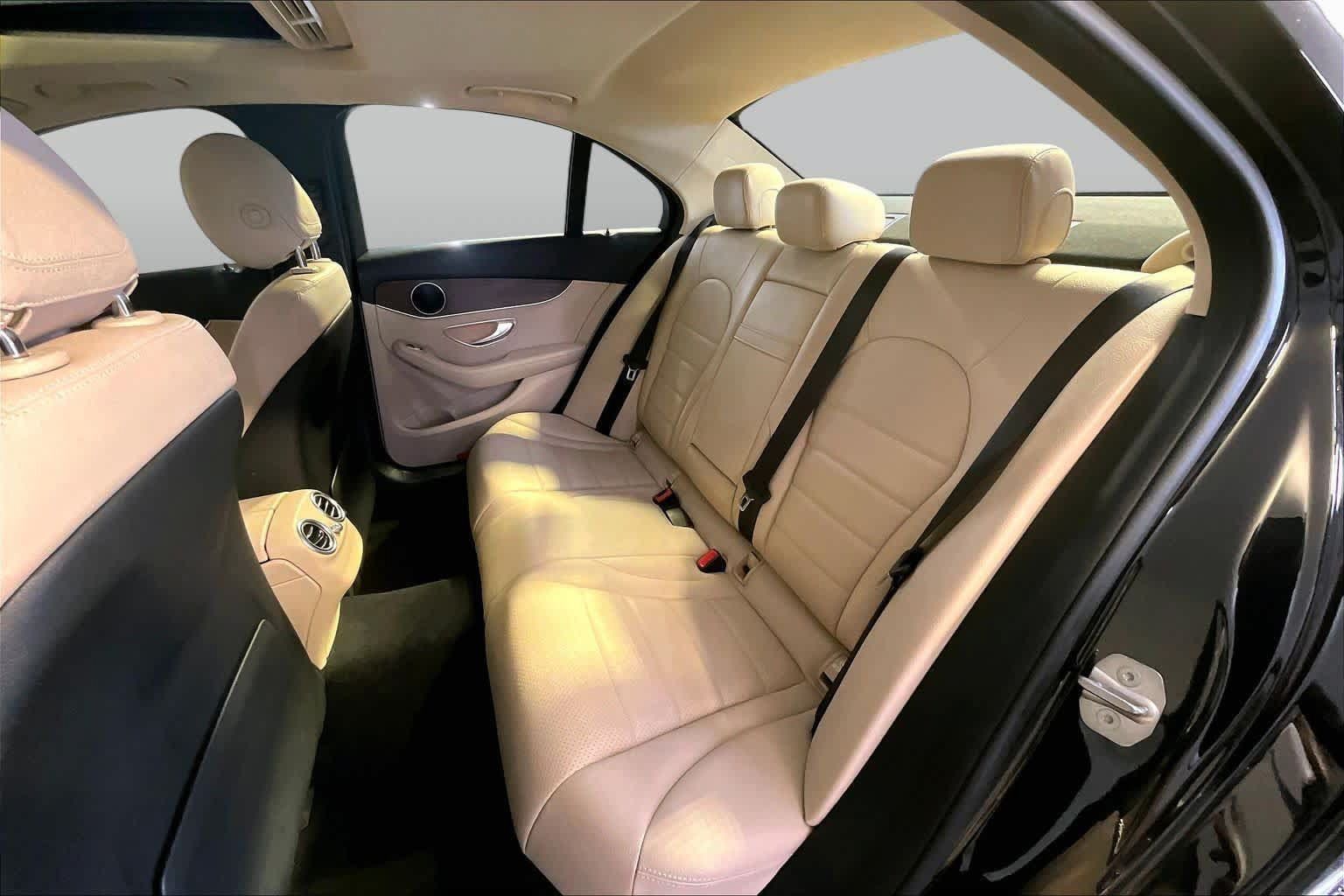 Used 2020 Mercedes-Benz C 300 4MATIC Sedan image 21