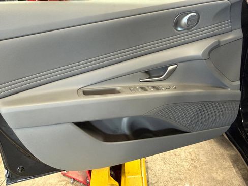 Used 2026 Hyundai Elantra Sport image 25