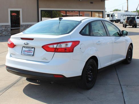 Used 2012 Ford Focus SE FWD image 8
