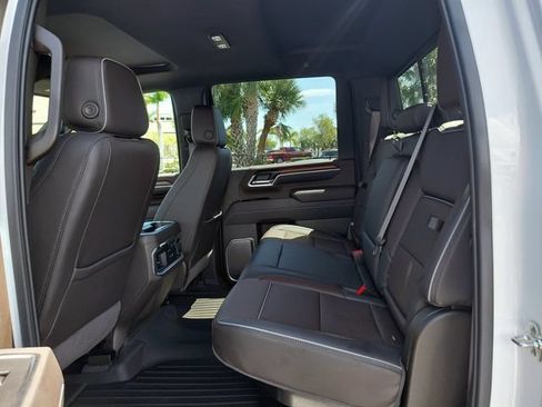 Used 2026 GMC Sierra 2500 Denali w/ Denali Reserve Package AWD/4WD image 14