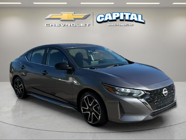 Used 2025 Nissan Sentra SR FWD image 8