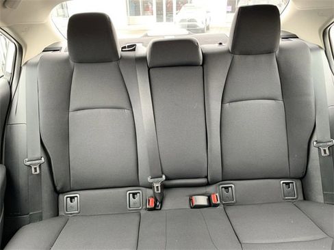 Used 2025 Toyota Corolla LE image 30