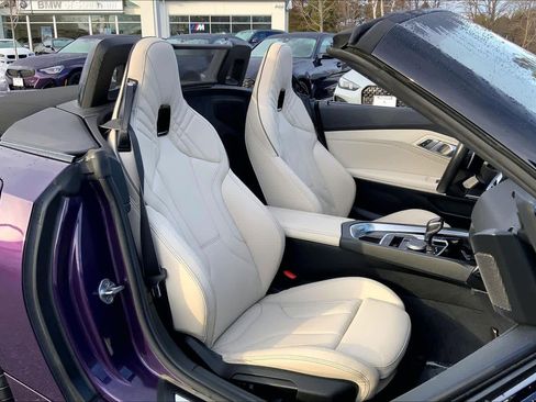 Used 2023 BMW Z4 sDrive30i w/ Premium Package image 8