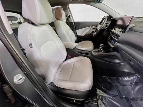 Used 2023 Hyundai Kona Limited image 29