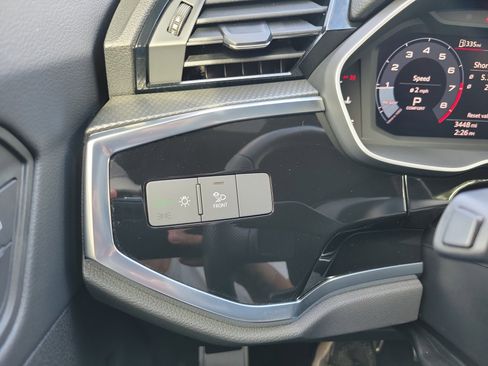 Certified 2025 Audi Q3 2.0T Premium Plus w/ Premium Plus Package image 32