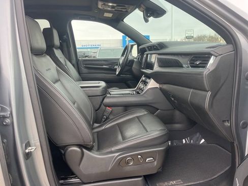 Used 2023 GMC Yukon XL Denali image 61