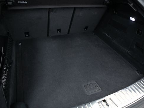 Used 2025 Porsche Cayenne S AWD/4WD image 33