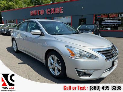 Used 2015 Nissan Altima 2.5 SL w/ Technology Package