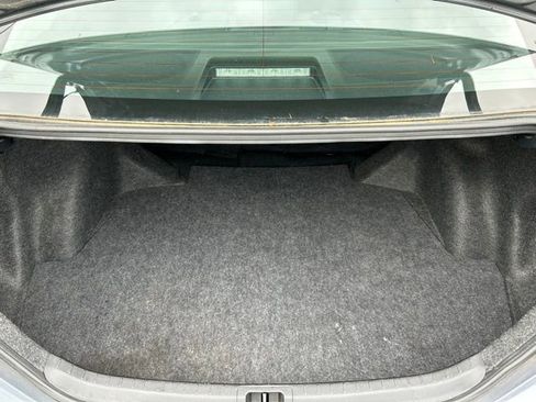 Used 2019 Toyota Corolla SE FWD image 11