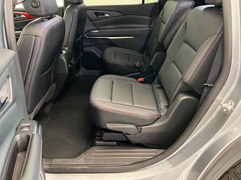 Used 2025 Chevrolet Traverse Z71 AWD/4WD image 22