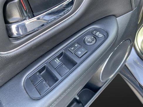 Used 2018 Honda HR-V EX-L image 31