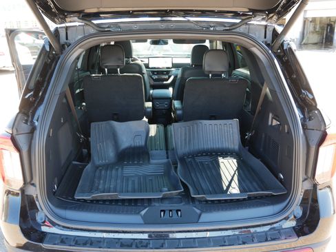Used 2025 Ford Explorer ST w/ Sun And Sound Package AWD/4WD image 18