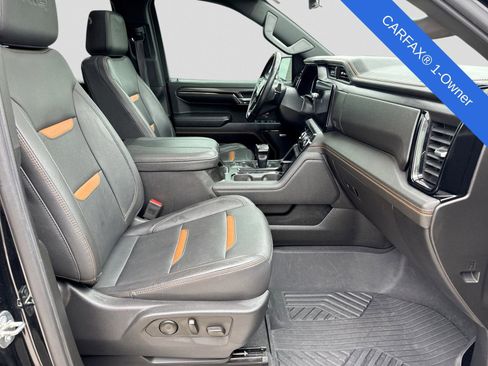 Used 2023 GMC Sierra 1500 AT4 w/ Technology Package AWD/4WD image 28