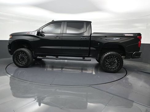 Used 2021 Chevrolet Silverado 1500 Custom Trail Boss w/ Midnight Edition image 2