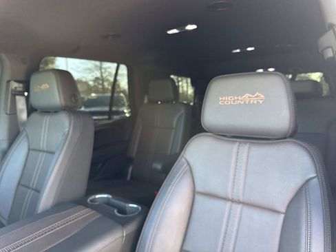 Used 2025 Chevrolet Tahoe High Country image 23