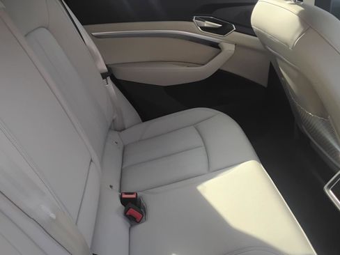 Certified 2024 Audi Q8 e-tron Premium image 25