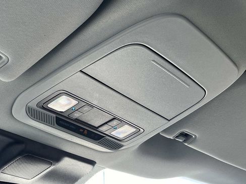 Used 2024 Ford F150 XLT image 32