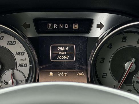 Used 2013 Mercedes-Benz SL 550 image 21