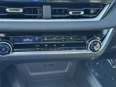 New 2026 Chevrolet Equinox LT w/ LPO, Floor Liner Package image 16