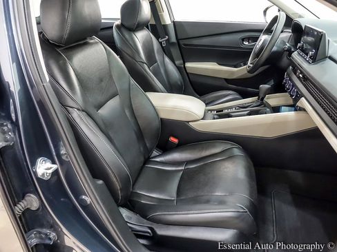 Used 2023 Honda Accord EX image 31