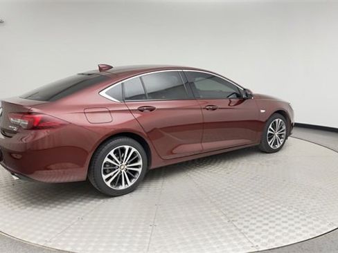 Used 2018 Buick Regal Preferred w/ Driver Confidence Package #1 image 2