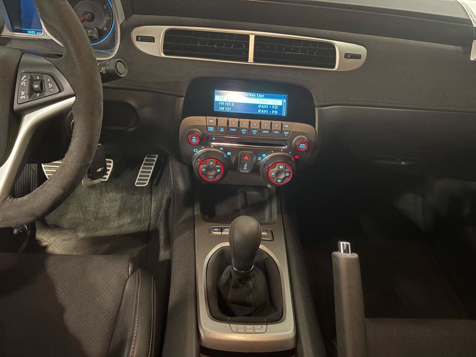 Used 2015 Chevrolet Camaro Z/28 RWD image 26