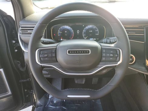 Used 2024 Jeep Wagoneer Series II w/ Flexible Seating Group RWD image 29