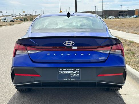 New 2025 Hyundai Elantra SEL image 6