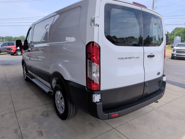 Used 2025 Ford Transit 250 Low Roof w/ Exterior Upgrade Package RWD image 5