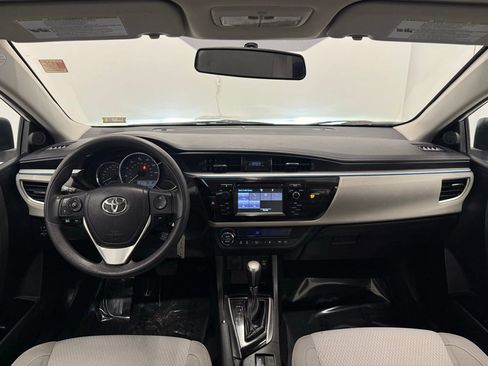 Used 2015 Toyota Corolla LE image 17