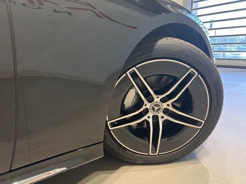 Used 2025 Mercedes-Benz E 350 4MATIC Sedan image 57