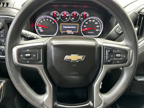 Used 2020 Chevrolet Silverado 1500 LT w/ Remote Start Package AWD/4WD image 24