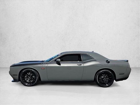 Used 2017 Dodge Challenger T/A image 9