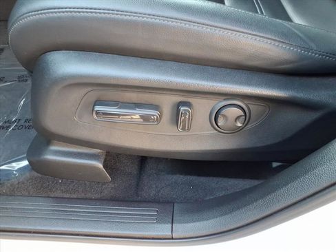 Used 2024 Honda CR-V EX-L image 12